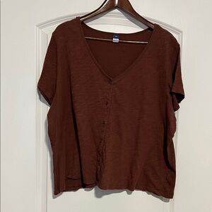 Old Navy Burgundy V-Neck Button-Up Blouse